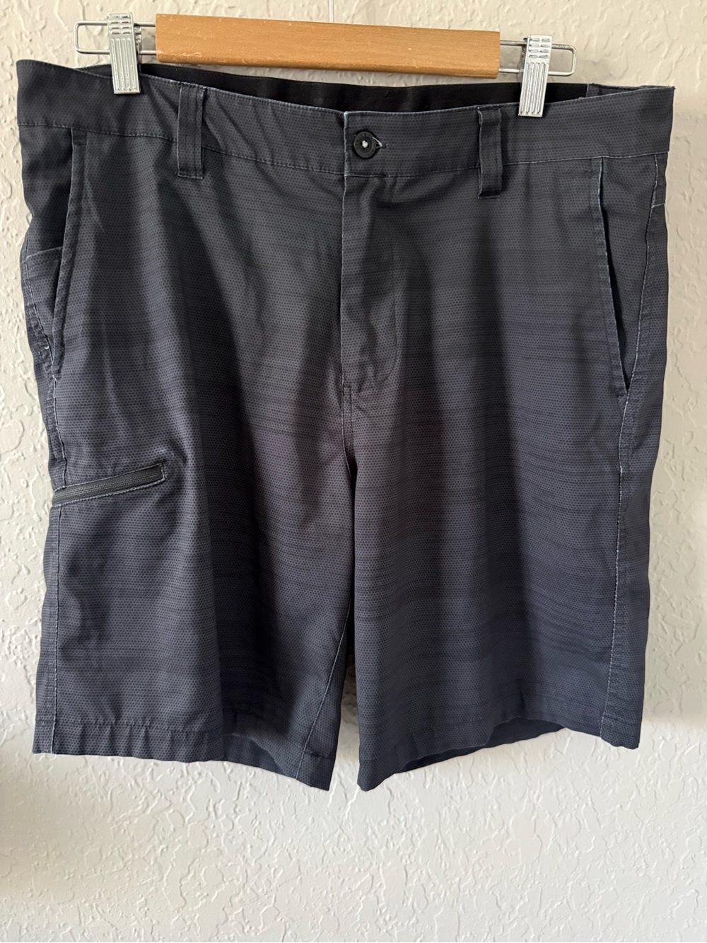 Men's Performance Hybrid Shorts in Charcoal Gray Sz 34